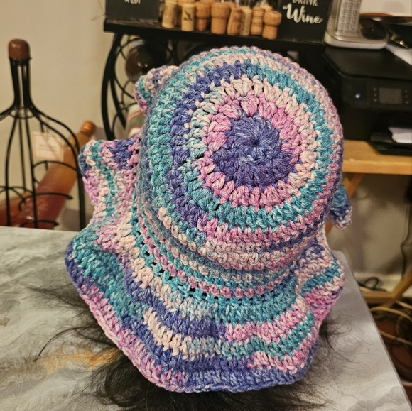 Crochet Bucket Ruffle Hat-Multicolor - Picture 4 of 8